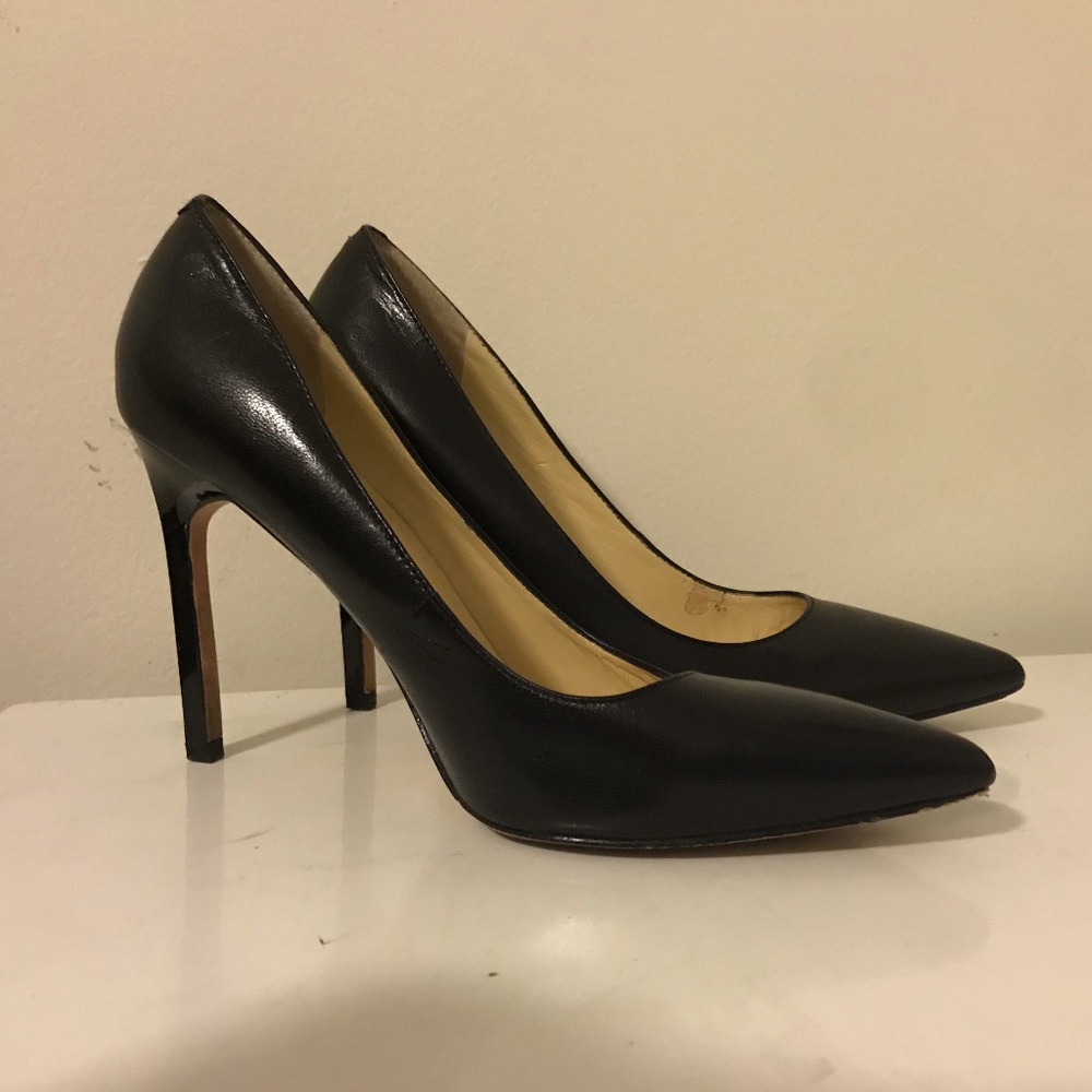 Ivanka Trump Black Leather Pumps